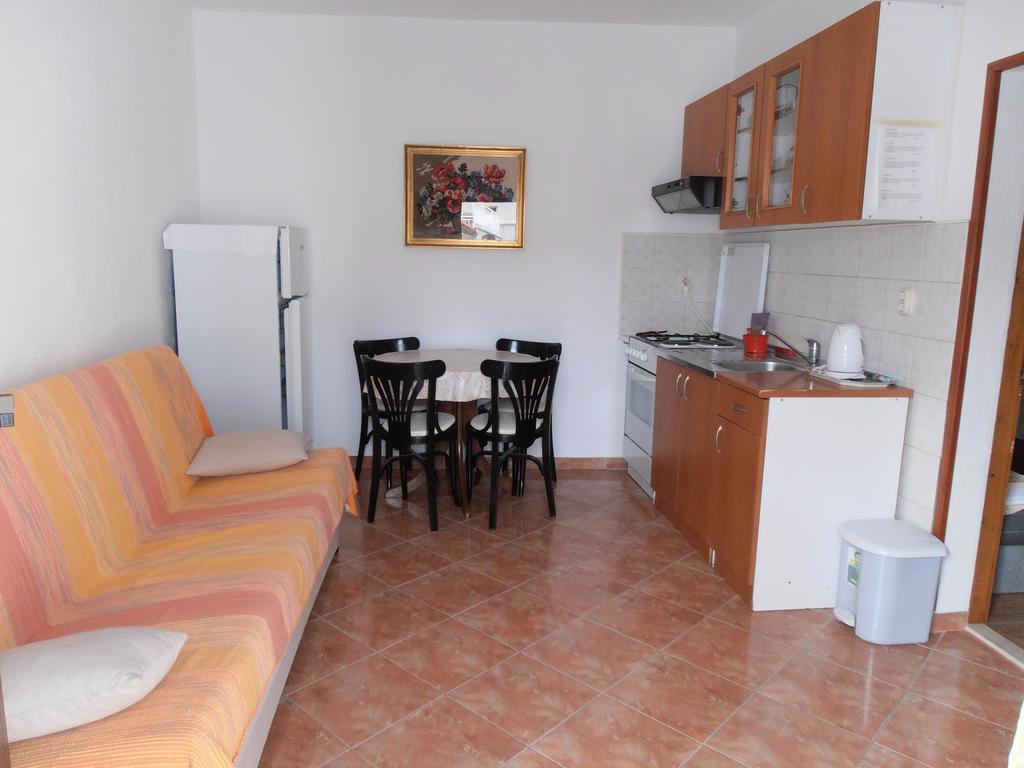 Apartment Perovic Baška Voda Exterior foto